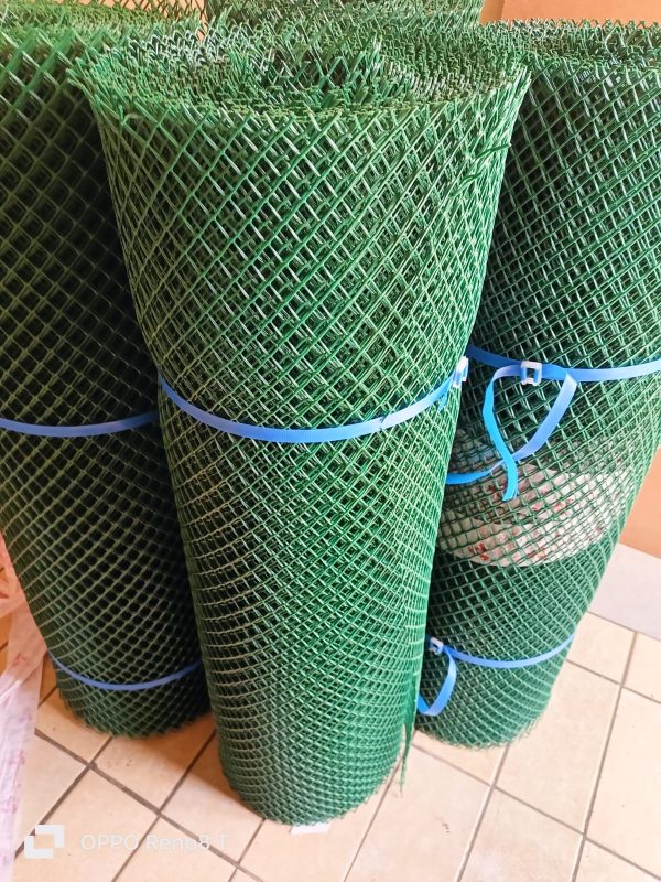 Plastic Poultry Mesh 1m*1m - Image 5